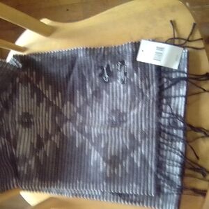 Gray Patterned Scarf with Fringe